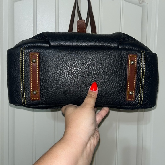 Dooney & Bourke Samba Pebbled Leather Large Black Satchel Logo
Lock Purse - Picture 13 of 16